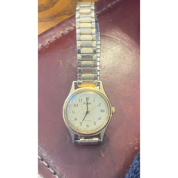 VTG Women's Gold Tone Pulsar by Seiko Watch, Expanding Band, Date - Picture 3 of 4